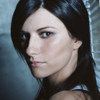 She (Uguale a lei) - Laura Pausini