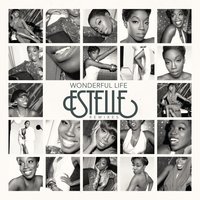 Wonderful Life - Estelle, Moto Blanco