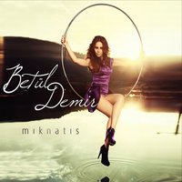 Üşüdüm - Betül Demir