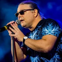 Владимир Захаров