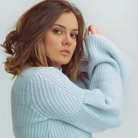 Emelie Hollow
