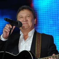 Анатолий Полотно