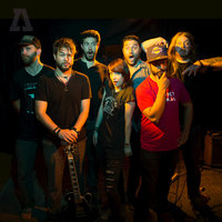 Sister Sparrow & The Dirty Birds