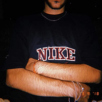 TOP DELLA NIKE - Ukulele