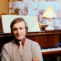 Евгений Мартынов