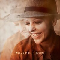 Dared the World and Won - Nell Bryden, Andy Wright, Jack Stevens