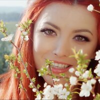 De neinlocuit - Elena