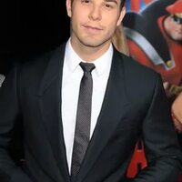 Skylar Astin