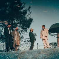 Uzağım - Mavi Gri